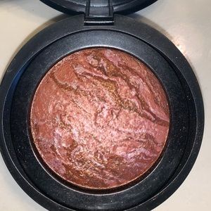 Laura Geller bake n brighten blush